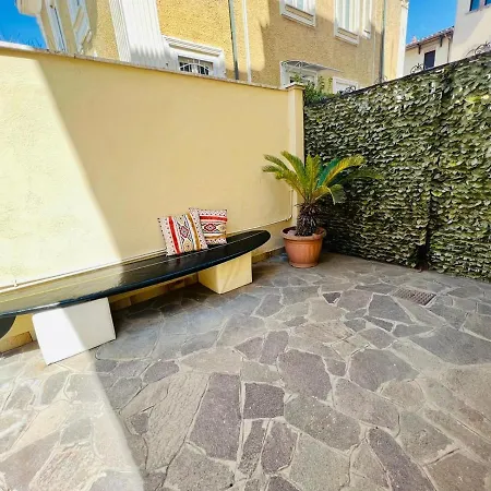 Surf House * Lido di Ostia